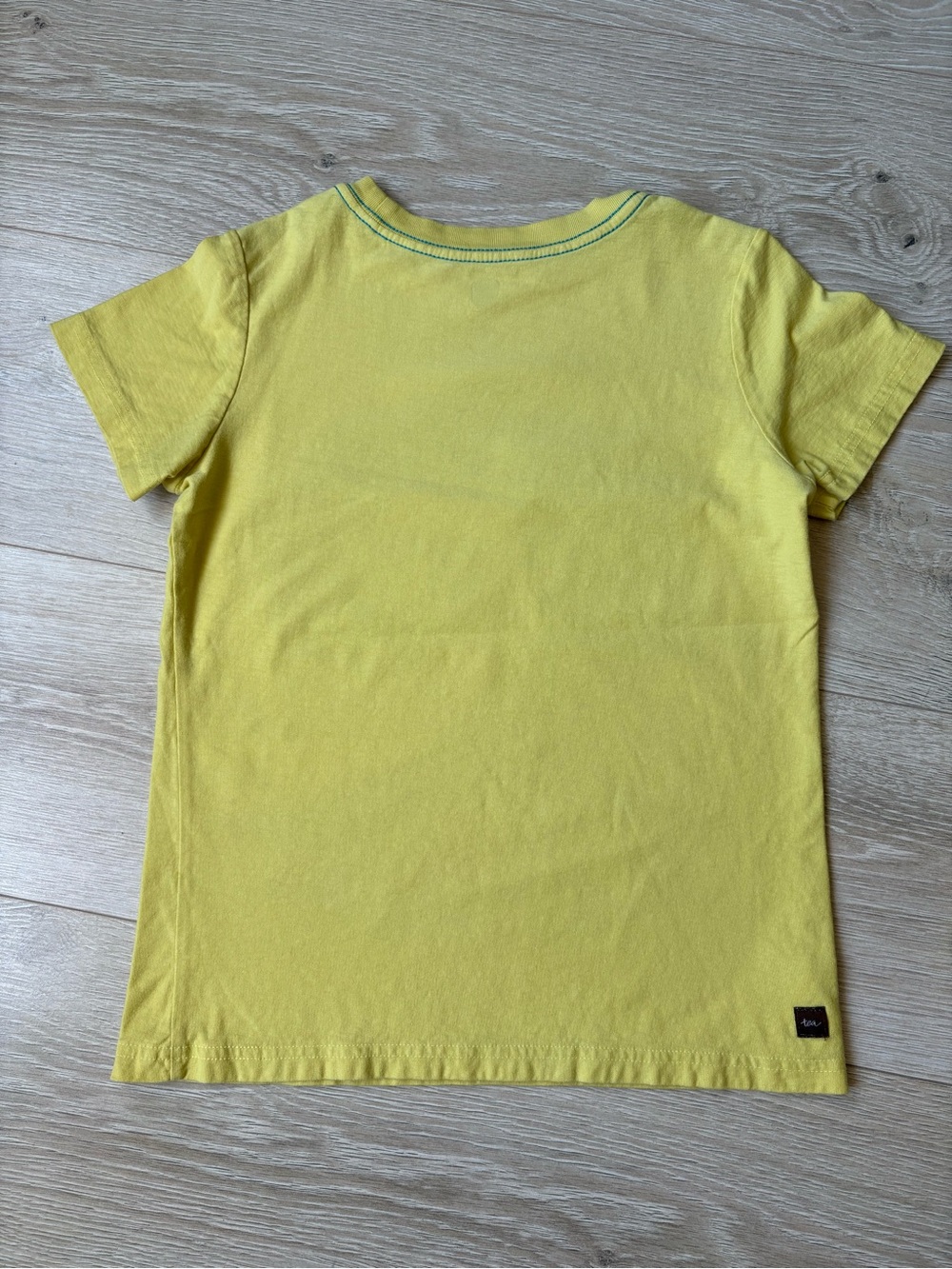 Two Tea Collection tees 8 - Picture 11 of 11